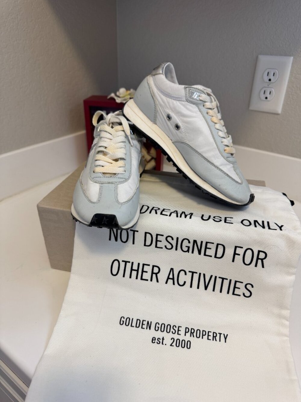 Golden Goose Running Marathon 36 6 White Grey Silver New in box $610 - Picture 2 of 8
